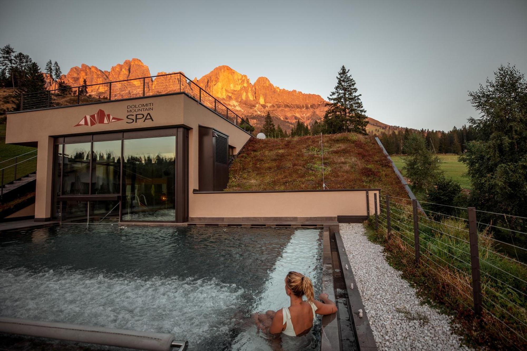 Moseralm Dolomiti Spa Resort Nova Levante Exterior photo